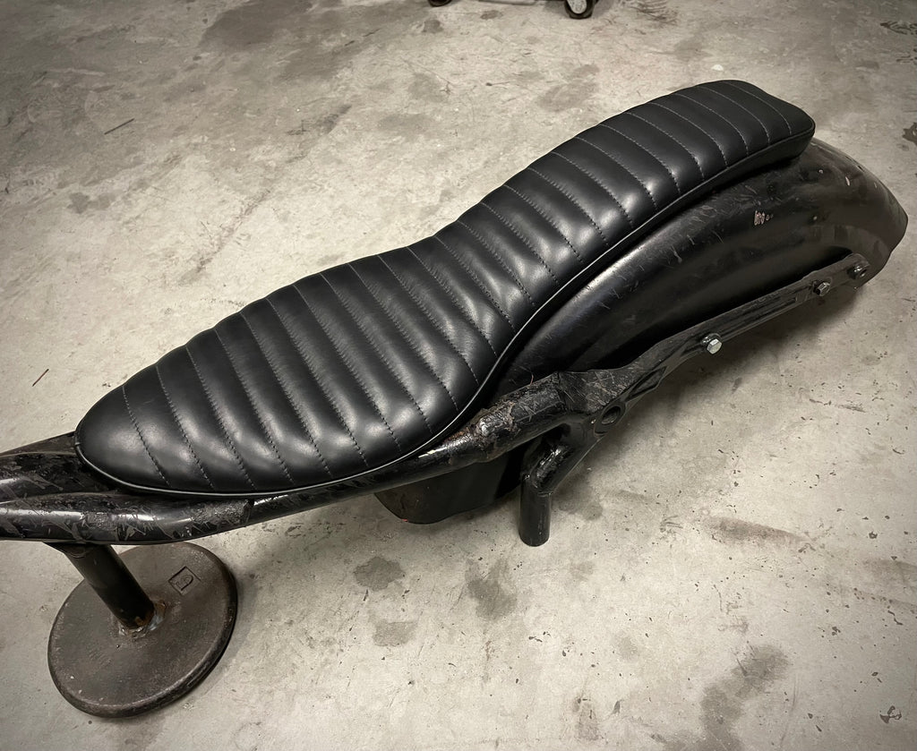 Sportster Leather Cobra seat B C Cycles